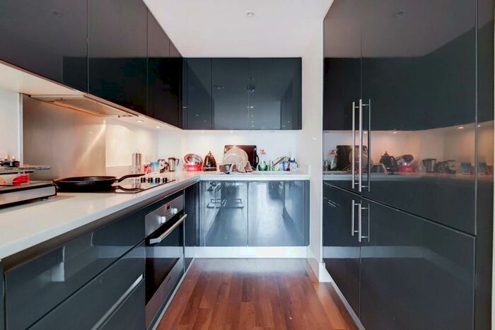 1 Bedroom Flat To Rent In Royal Carriage Mews, Woolwich, London, SE18