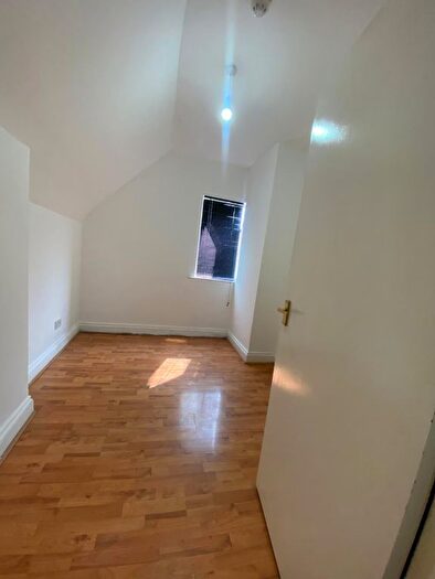 1 Bedroom Flat To Rent In Willesden High Road, London, NW10