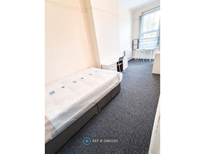 2 Bedroom Flat To Rent In London Road Nearby To Hospital/Uni, Reading, RG1