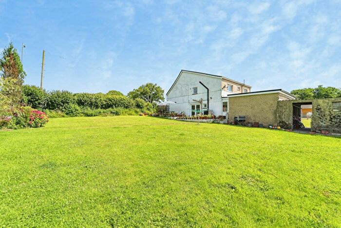 4 Bedroom Detached House For Sale In Cefneithin Road, Gorslas, Llanelli, Carmarthenshire, SA14