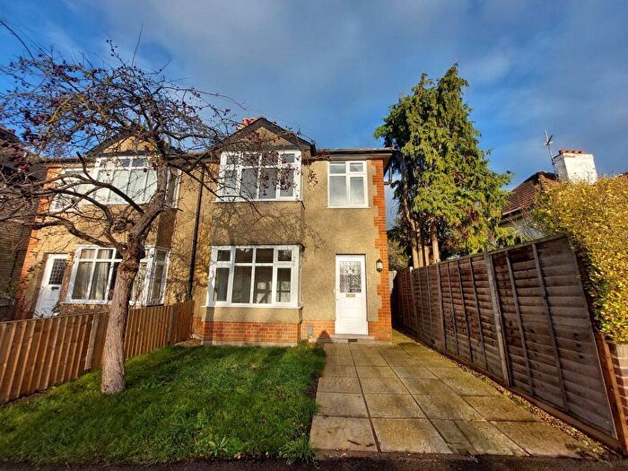 3 Bedroom Semi Detached House To Rent In Canterbury Street, Cambridge, CB4