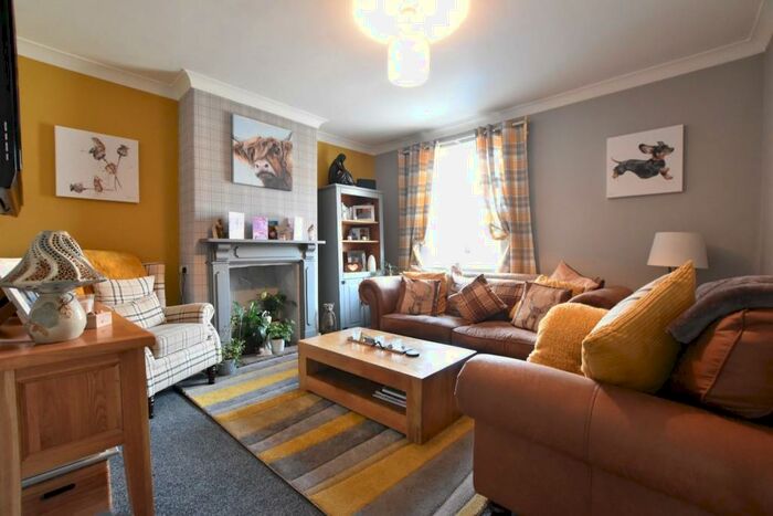 3 Bedroom End Of Terrace House For Sale In Mere Dyke Road, Luddington, Scunthorpe, DN17