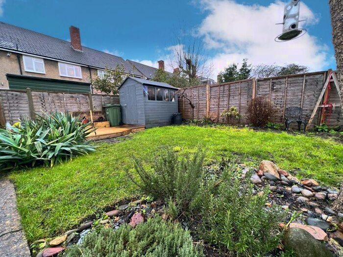 2 Bedroom Flat To Rent In Cambray Road Balham, SW12