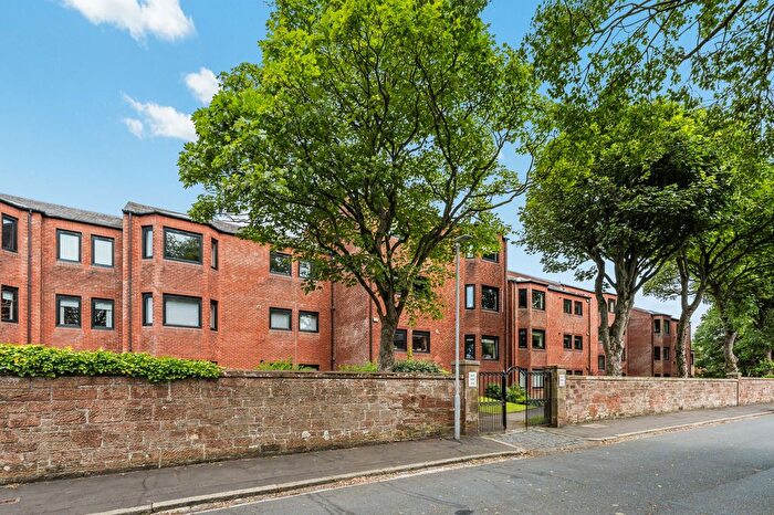 3 Bedroom Flat For Sale In Savoy Park, Ayr, KA7
