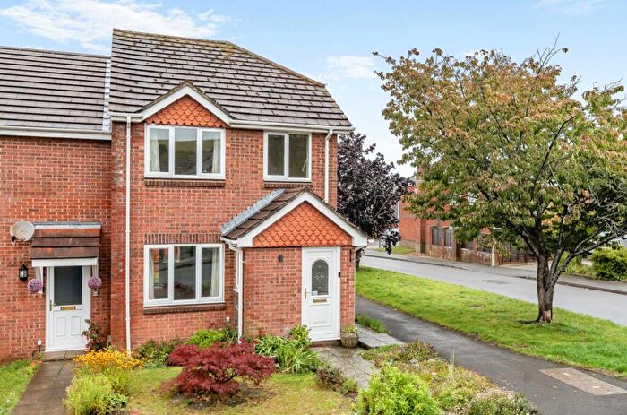 3 Bedroom End Of Terrace House For Sale In Harting Close, Clanfield, PO8