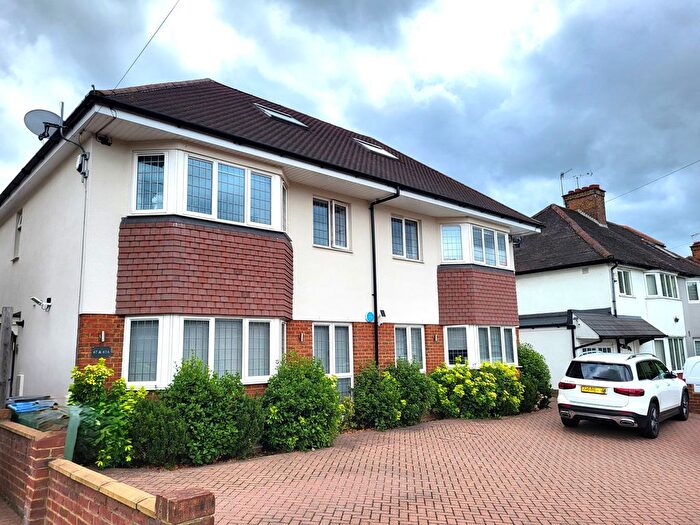 3 Bedroom Town House To Rent In Eastbury Road, Watford, WD19