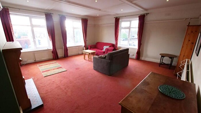 2 Bedroom Apartment To Rent In Wilmslow Road, Manchester, Greater Manchester, M20