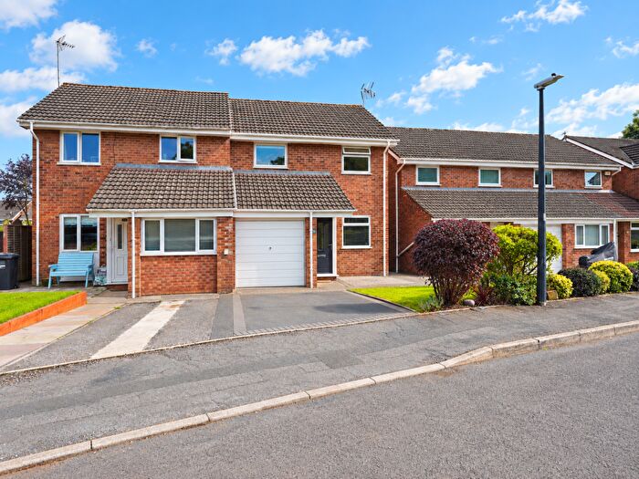 3 Bedroom Semi Detached House For Sale In Tetbury Gardens, Nailsea - A Quiet Established Setting Close To Golden Valley School, BS48