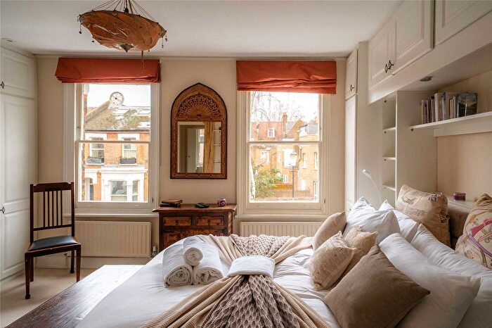 3 Bedroom Terraced House To Rent In Burnaby Street, Chelsea, SW10