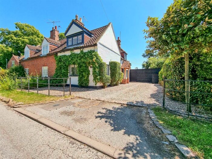 2 Bedroom House For Sale In Cropwell Road, Langar, Nottingham, NG13