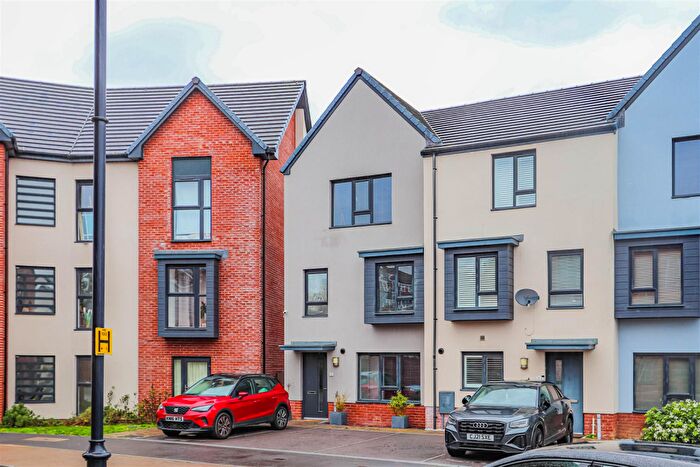 3 Bedroom End Of Terrace House For Sale In Heol Ty Draw, Barry, CF62