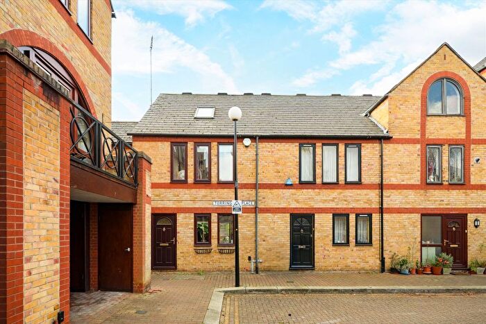 4 Bedroom Property To Rent In Torrington Place, Wapping, E1W