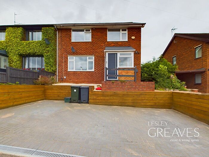 3 Bedroom Semi-Detached House For Sale In Newton Road, Gedling, Nottingham, NG4
