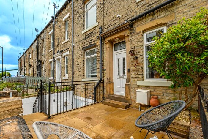 2 Bedroom Terraced House For Sale In Clover Hill Terrace, Halifax, West Yorkshire, HX1