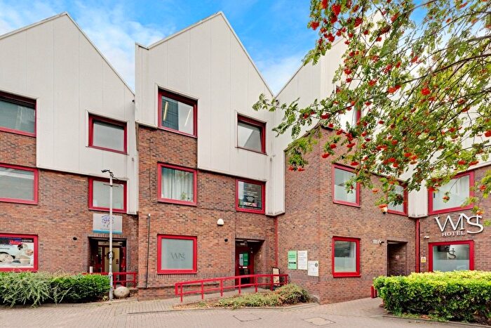 Property To Rent In Skylines Village, Limeharbour, E14