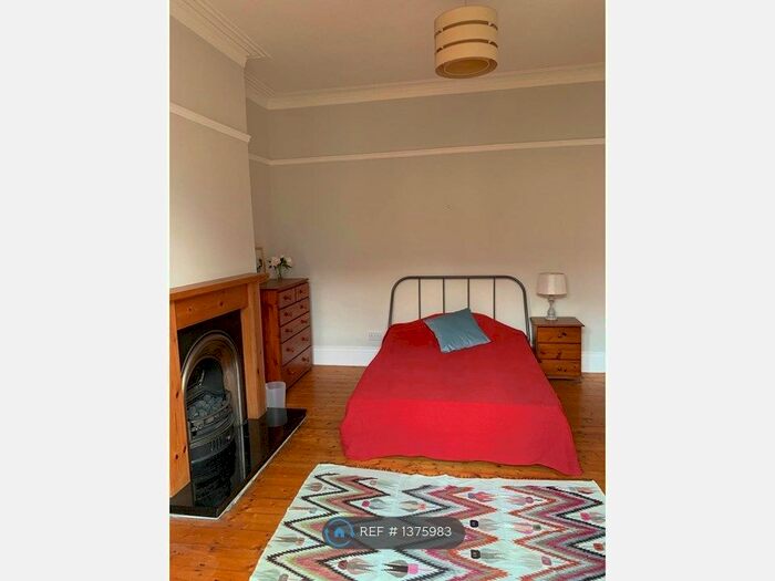 2 Bedroom Flat To Rent In Heaton, Newcastle Upon Tyne, NE6