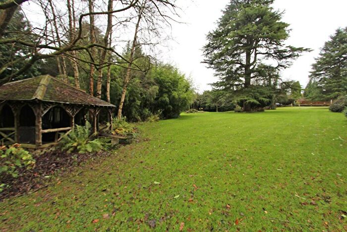 4 Bedroom House To Rent In Tilley Lane, Headley, Epsom, KT18