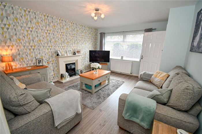 3 Bedroom Semi-Detached House For Sale In Whitelands Meadow, Greasby, Wirral, CH49