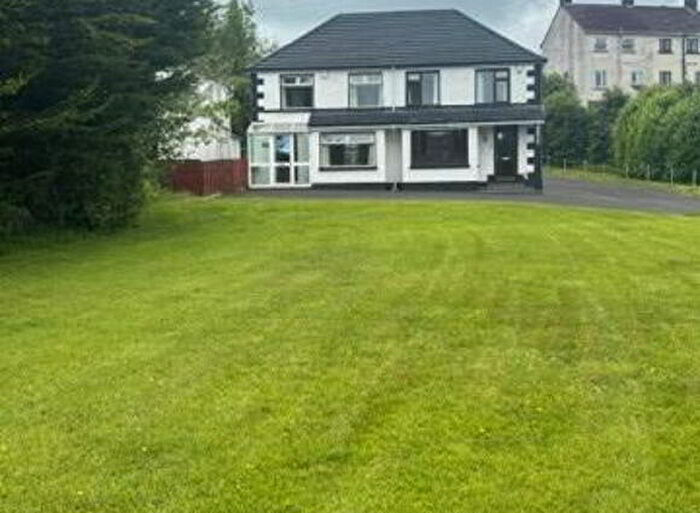3 Bedroom Semi-Detached House For Sale In Dublin Road, Enniskillen, BT74