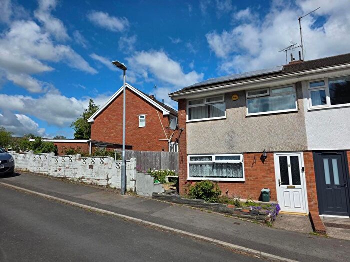 3 Bedroom End Of Terrace House To Rent In Ash Grove, Llandough, Penarth, CF64