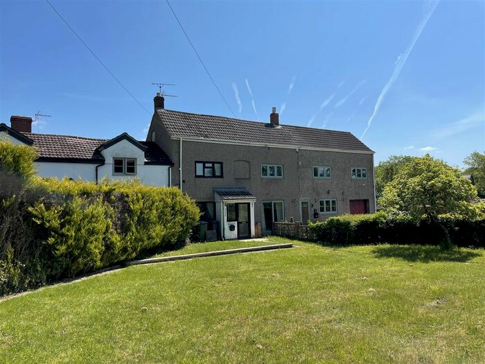 2 Bedroom Cottage To Rent In Halmore, Berkeley, GL13