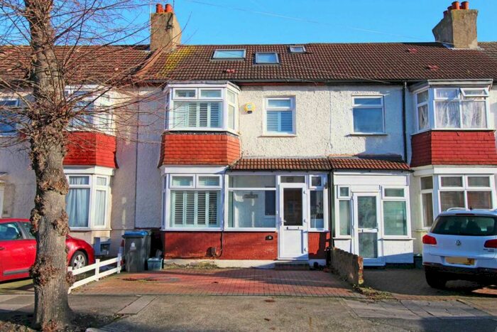 3 Bedroom Terraced House To Rent In Queens Road, New Malden, KT3