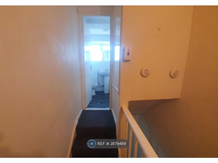 2 Bedroom End Of Terrace House To Rent In Cowick Road, London, SW17