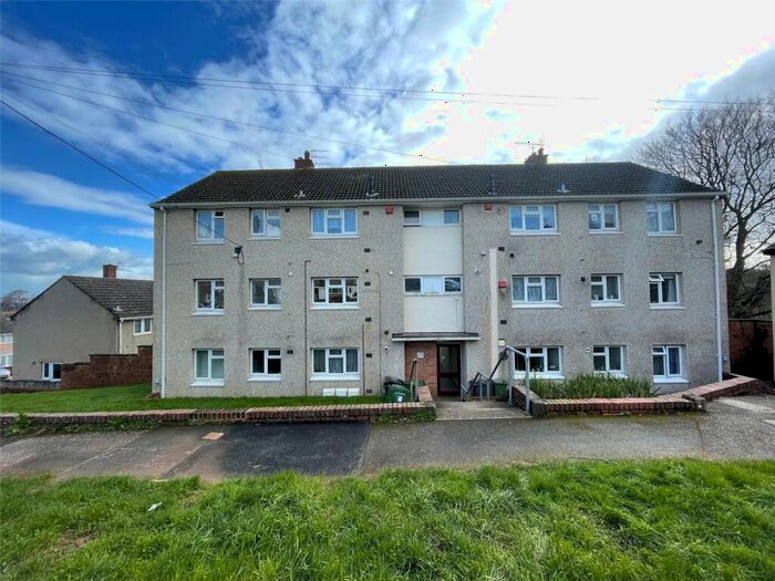 2 Bedroom Apartment To Rent In Redhills Close, Exeter, Devon, EX4