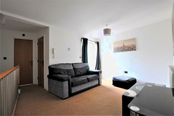 1 Bedroom Flat To Rent In Cambridge Street, Totterdown, Bristol, BS3