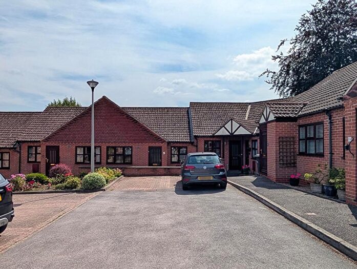 Semi-Detached Bungalow To Rent In Elmsdale Gardens, Burton Joyce, Nottingham, NG14