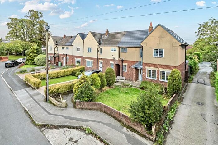 3 Bedroom End Of Terrace House For Sale In Kineholme Drive, Otley, LS21
