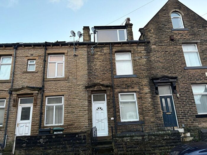 4 Bedroom Terraced House To Rent In Draughton Street, Bradford, West Yorkshire, BD5