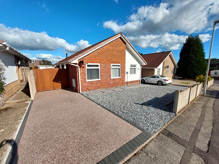 3 Bedroom Detached Bungalow For Sale In Woodgreen Drive, BH11