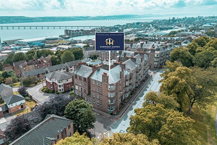 3 Bedroom Flat For Sale In Arbroath Road, Dundee, DD4