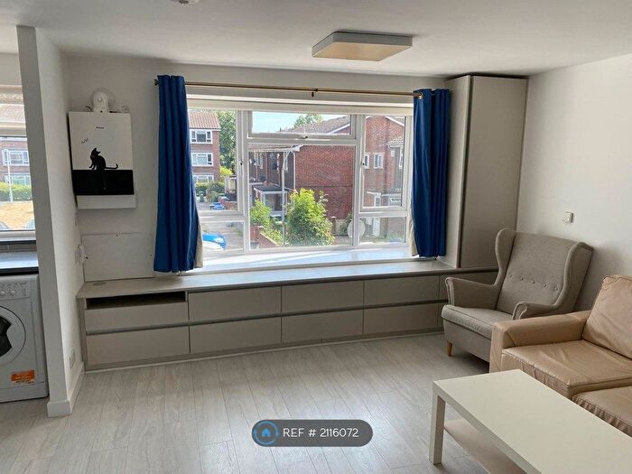 1 Bedroom Flat To Rent In Bledlow Close, London, SE28