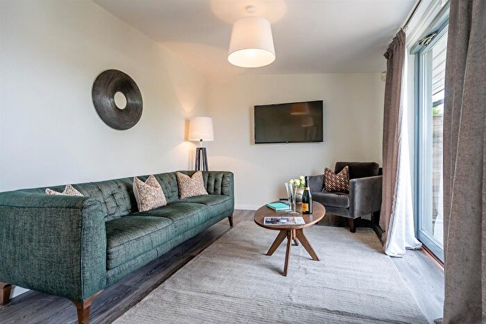 2 Bedroom Flat To Rent In Mcquades Court, York, YO1