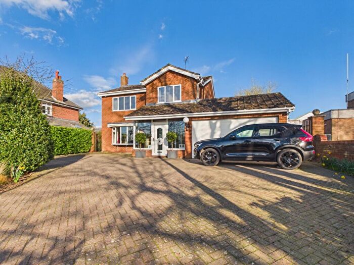 3 Bedroom Detached House For Sale In London Road, Downham Market, PE38