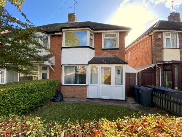 3 Bedroom Semi-Detached House To Rent In Bilton Grange Road, Sheldon, Birmingham, B26
