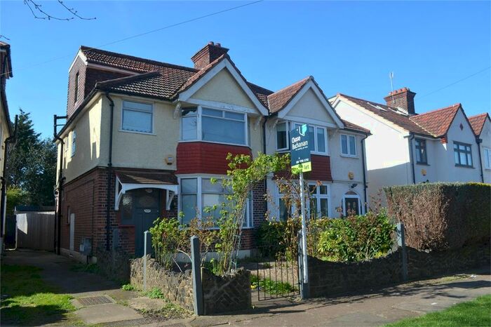 4 Bedroom Semi-Detached House To Rent In Woodland Gardens, Isleworth TW7