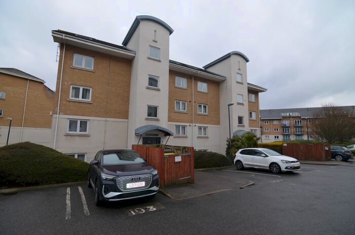 2 Bedroom Flat To Rent In Chichester Wharf, Erith, DA8