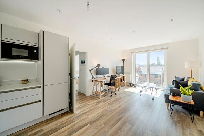 1 Bedroom Apartment For Sale In Caxton Road, Frome, BA11