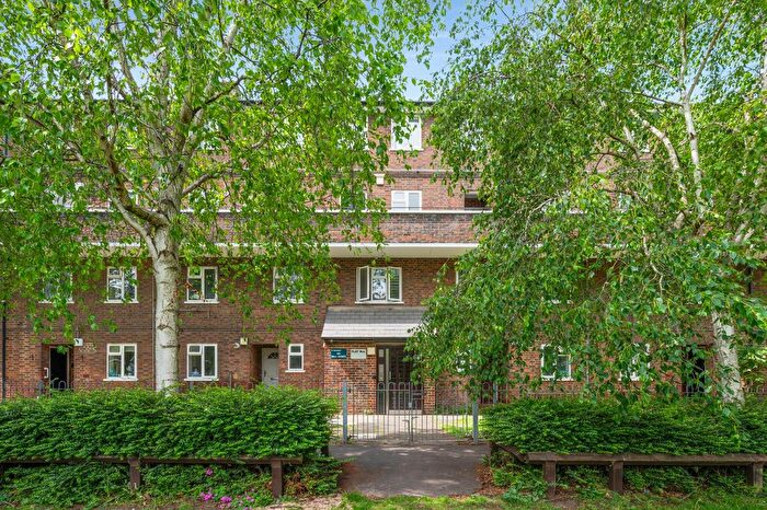 2 Bedroom Flat For Sale In Ealing Road, Brentford, TW8