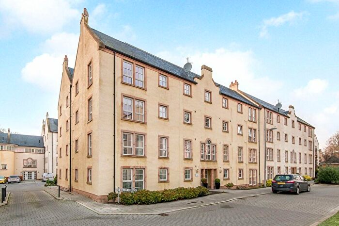 2 Bedroom Retirement Property For Sale In Abbey Park Avenue, St Andrews, KY16