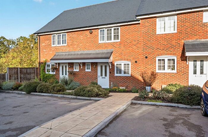 2 Bedroom Terraced House For Sale In Butterworth Road, Whitstable, CT5