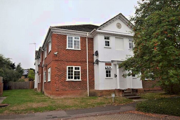 1 Bedroom Apartment To Rent In Kingfisher Way, Bicester, OX26