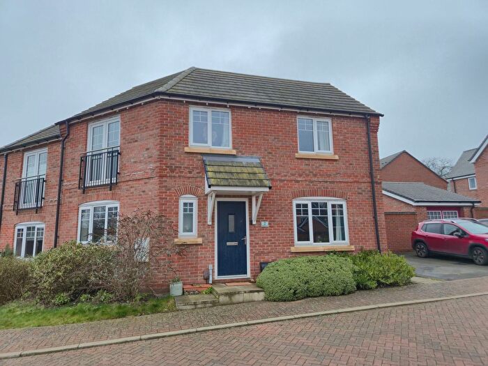 3 Bedroom Semi Detached House For Sale In Harding Close, Coalville, LE67