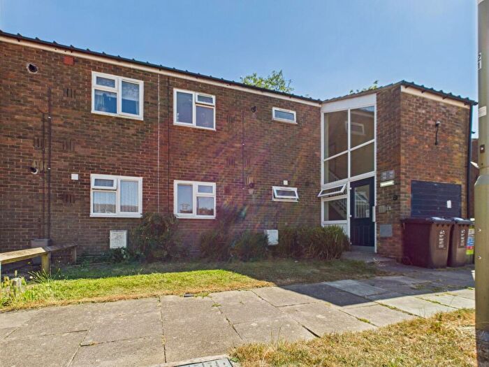 1 Bedroom Flat To Rent In Malta Close, Popley, Basingstoke, RG24