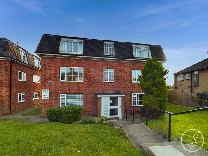 2 Bedroom Flat To Rent In Stainbeck Lane, Chapel Allerton, Leeds, LS7