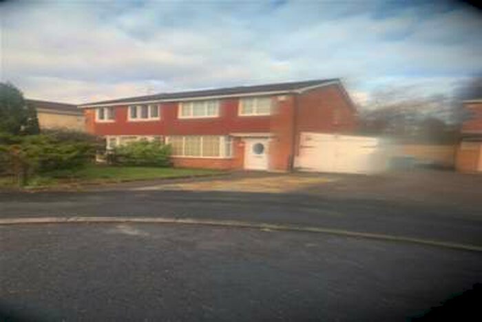 3 Bedroom House To Rent In Woodhouse Close, WA3