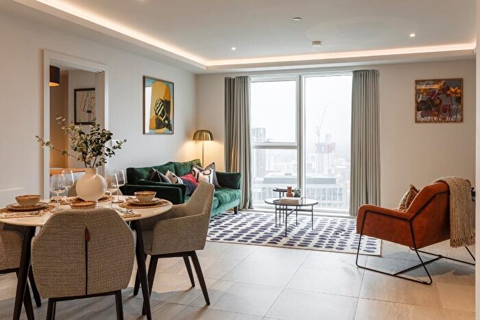 1 Bedroom Apartment To Rent In Rochdale Road, Manchester, Greater Manchester, M4